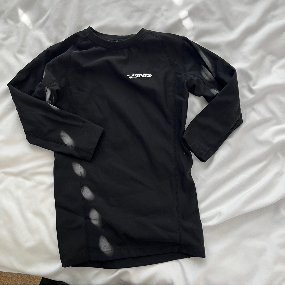 Finis child fleece swim shirt, size S